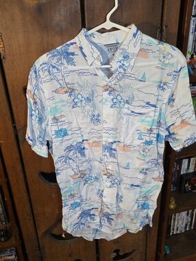 Izod White Short-Sleeve Tropical Print Button-Down Shirt